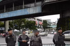 Attacks strike southern Thailand after new constitution signed