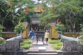 Indecent clothing banned at Hue monuments