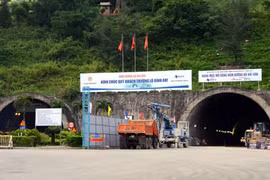Hai Van tunnel to be closed daily