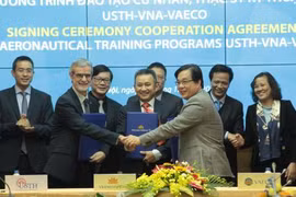 Vietnam Airlines, university provide aeronautical training