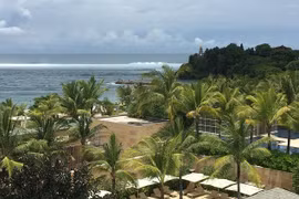 Indonesia: four injured in Bali earthquake