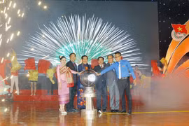 Vietnamese, Lao youths round off friendship meeting