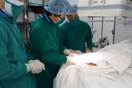 Doctors complete double-chamber pacemaker surgery