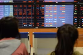 VN Index falls for third session