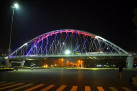 Hai Phong’s giant flyover opens to traffic