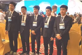 Vietnam grabs 4 golds, 1 silver at Int’l Physics Olympiad