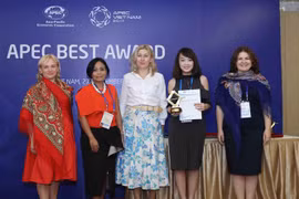 Vietnam’s women entrepreneurs win APEC awards