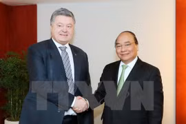 Vietnamese PM highlights impacts of Industry 4.0 in Davos