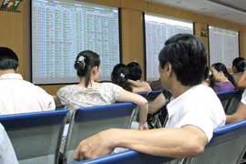 VN-Index declines for third day