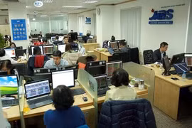 Banks and food drive VN stocks