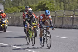 Vietnamese cyclist surprises with polka dot jersey