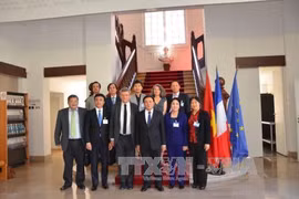 Vietnam learns France’s experience in managing public organisations