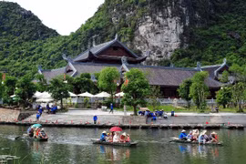 Vietnam, India look to boost tourism links