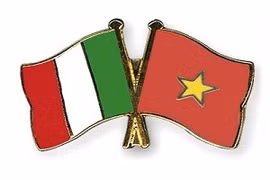 Italian Communist Party leader greeted in Hanoi