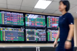 VN-Index up as divestment disappoints