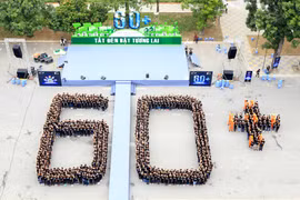 Over 2,000 Vietnamese students respond to Earth Hour 