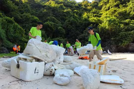 Green, charitable activities during Nha Trang Sea Festival