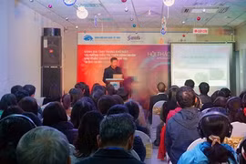 About 4-8 million Vietnamese people suffer dry eyes