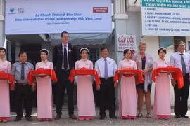 Dutch organisations support eye hospital in Vinh Long 