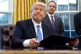 US withdraws from Trans-Pacific Partnership deal 