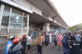 At least five killed in Jakarta bombing attack