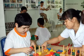 Vietnam Red Cross Society supports AO victims