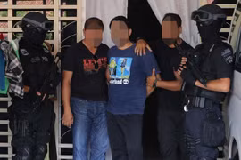 Malaysia police arrest Turks over security threat