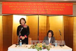 Vice President meets Vietnamese students in Fukuoka