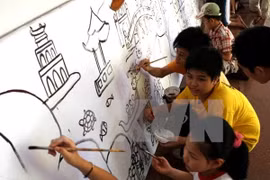Children to make longest painting street in Vietnam