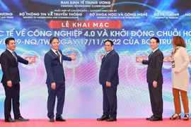 PM urges greater efforts to accelerate industrialization