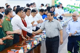 PM Pham Minh Chinh meets with Binh Duong leaders (Photo: VNA)