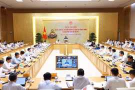 Prime Minister Pham Minh Chinh chairs the conference on September 28. (Photo: VNA)