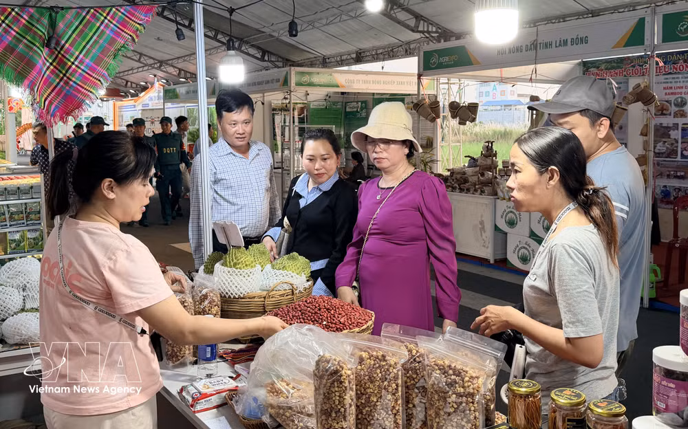 vnanet-potal-khai-mac-hoi-cho-nong-nghiep-nong-san-xanh-dong-bang-song-cuu-long-8483654.jpg