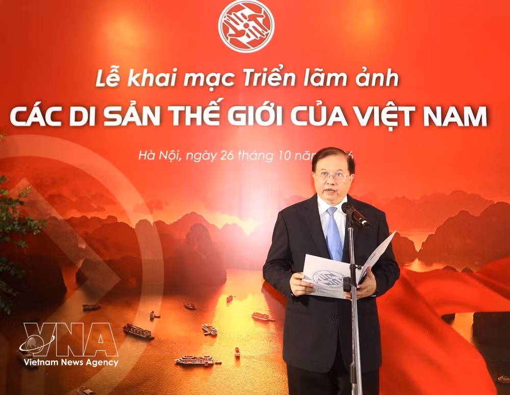 vnanet-trien-lam.jpg