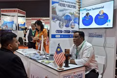At the Global Travel Meet 2025 business conference in Kuala Lumpur on October 1 (Photo: VNA)