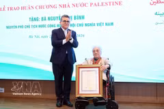Palestine awards Star of Merit Order to former Vice President Nguyen Thi Binh