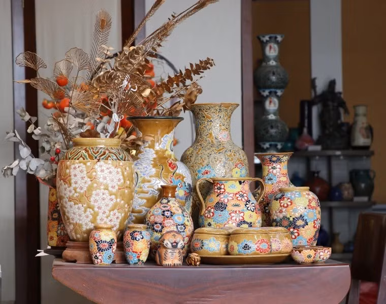 Bien Hoa pottery is internationally recognised for its "blue-speckled copper glaze with blooming patterns" and laterite red color. (Photo: VNA)