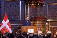 General Secretary of the Central Committee of the Communist Party of Vietnam (CPV) and President To Lam delivers a policy speech at the University of Copenhagen on October 19 afternoon (local time). (Photo: VNA)