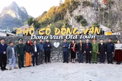 In Dong Van, the beauty of karst formations formed hundreds of millions of years ago remains the soul of the journey. (Photo: VNA)