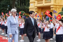 Vietnamese State President Luong Cuong (R) and Governor-General of Australia Sam Mostyn during the latter's state visit to Vietnam in September 2026. (Photo: VNA)