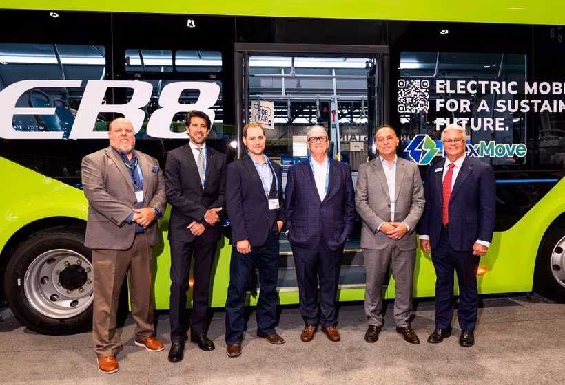 VinFast announced its plans during the APTA 2026 TRANSform & EXPO in Chicago, the US (Photo: VinFast)
