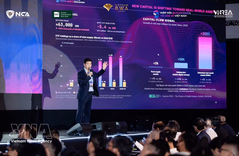Phan Duc Trung, Chairman of the Vietnam Blockchain and Digital Assets Association (VBA), speaks about the need to build trust infrastructure for the digital asset market at the Vietnam RWA Summit 2026 on July 18, 2026. (Photo: VNA) 