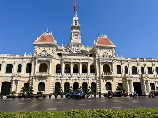 HCM City to support public officials amid high workloads (Photo: VNA)
