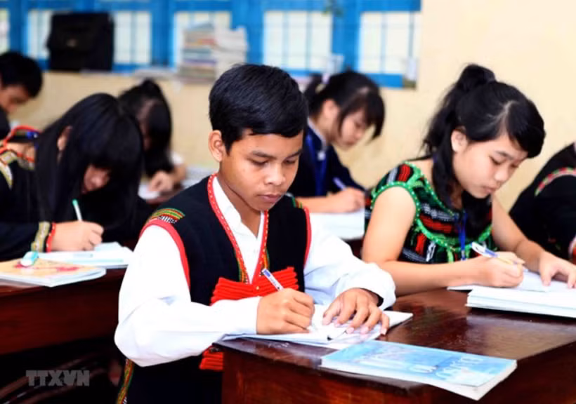 Ethnic minority students at school (Illustrative photo: VNA)