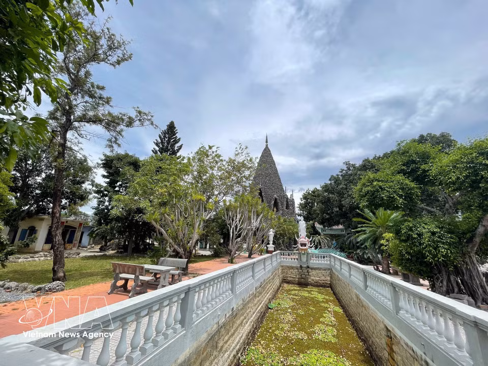 Bao Tich tower, built from coral and seashells, stands out amid the pagoda grounds. (Photo: VNA)