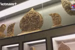 National Treasure: “La de chim phuong” roof tile