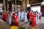 Buddhist wedding ceremony organised for 14 couples in Hanoi