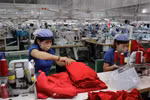 Hanoi trade union helps over 50,000 workers affected by COVID-19