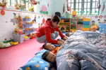 Lao Cai keeps students warm during cold winter