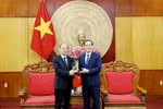 Vietnam, China push up cross-border trade